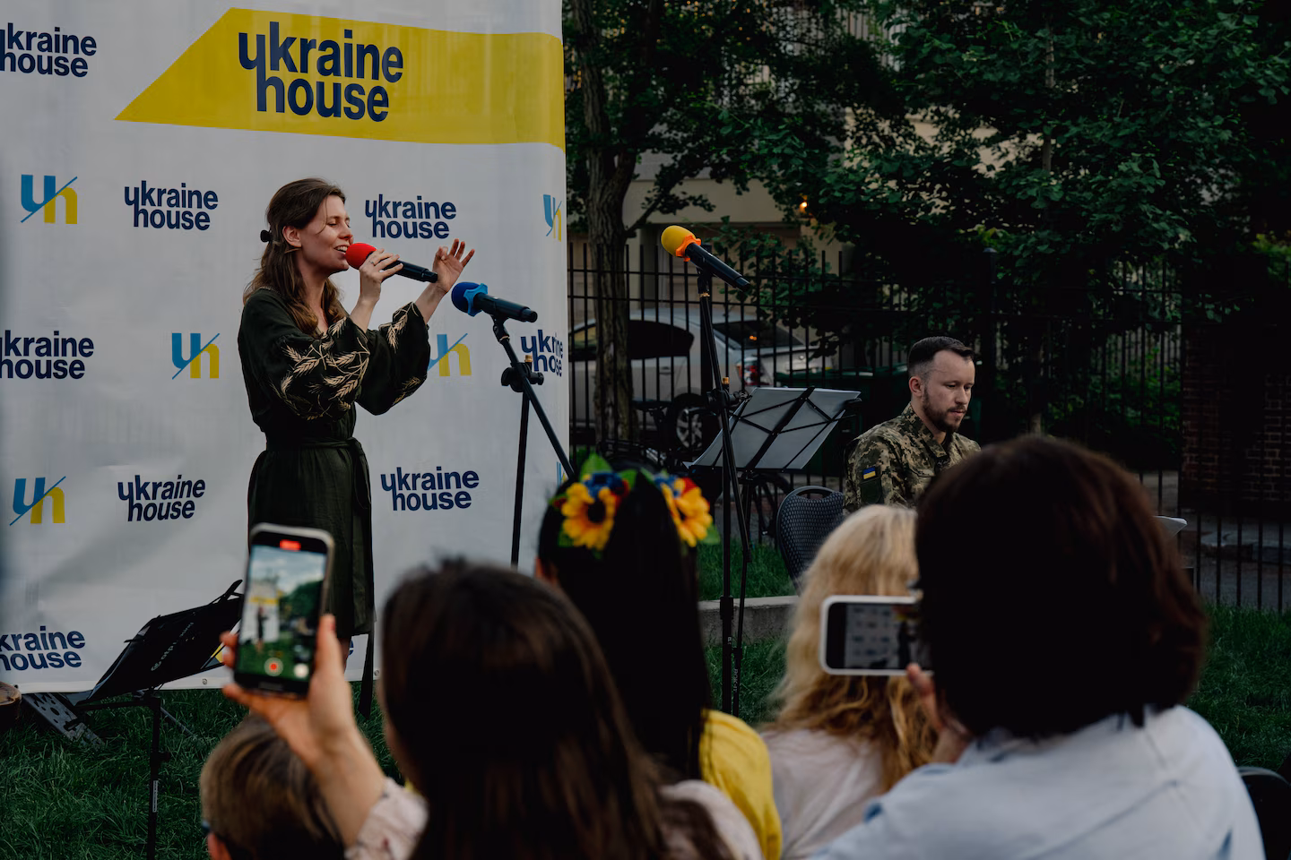 Українська співачка Валерія Вовк із Філадельфії співає в Українському домі у вівторок у Вашингтоні.